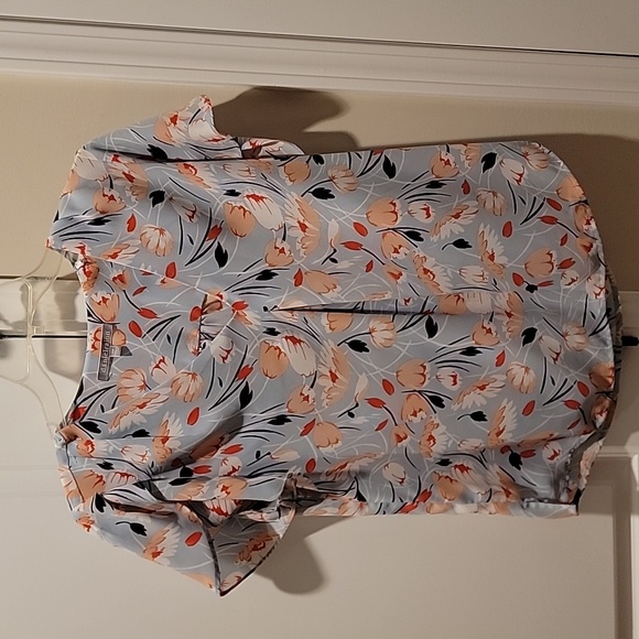 Danielrainn flowery blouse - Picture 1 of 5